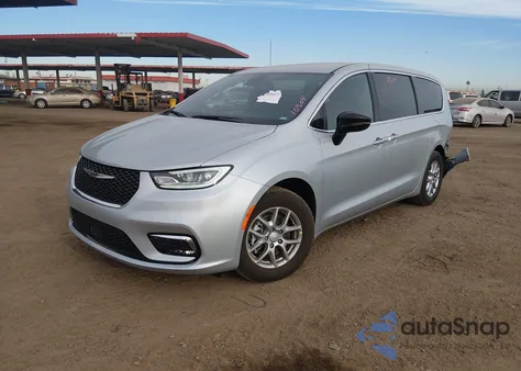 2026 Chrysler Pacifica Select from USA, damaged, VIN 2C4RC1BG0TR215516